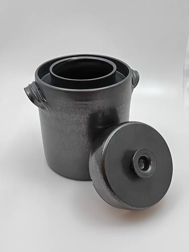 Syrningskruka 4l cyl svart kärl.webp